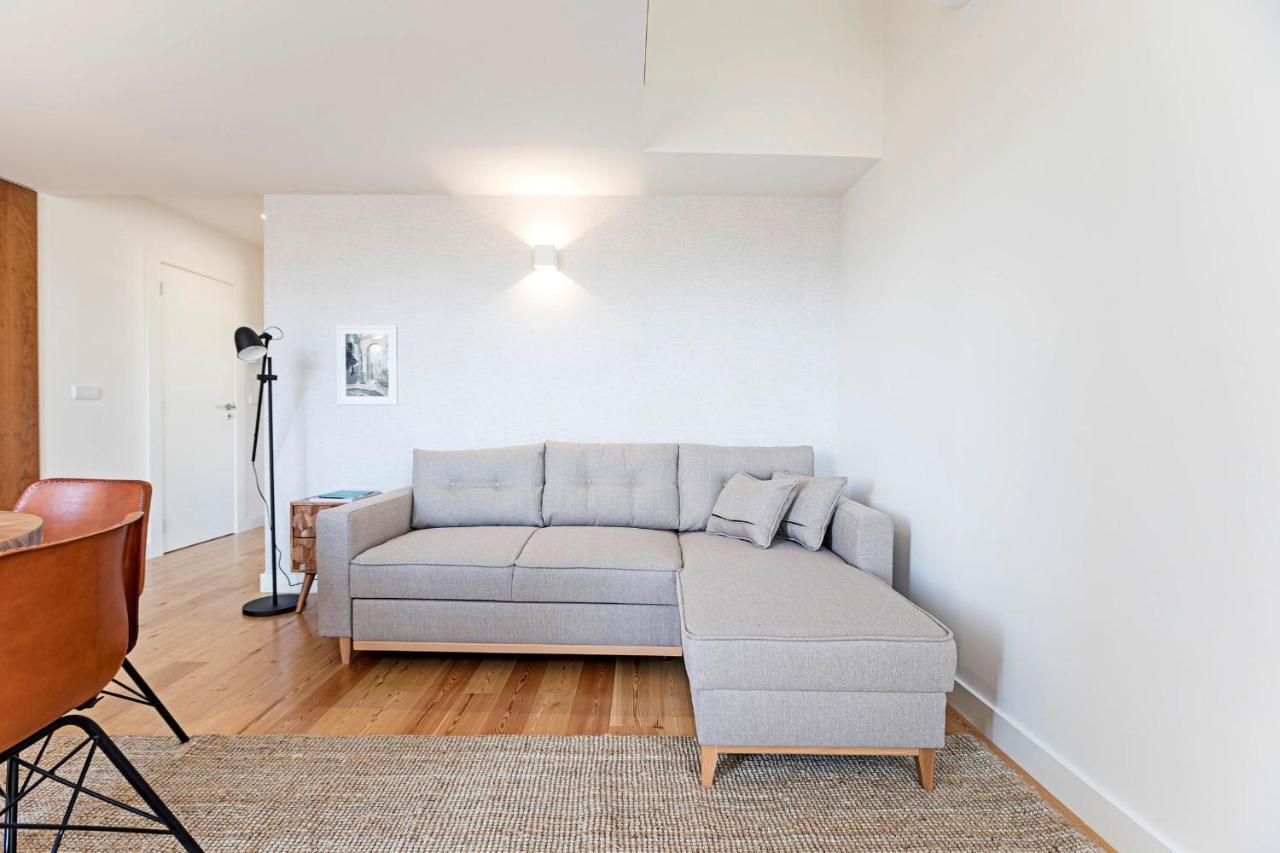 Stunning Duplex Near River By Lovelystay * Oporto